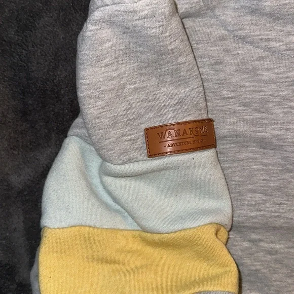 Wanakomen women’s quarter zip size xs - Picture 5 of 8